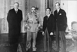 Bundesarchiv Bild 183-B0527-0001-293, Warschau, Empfang Goebbels bei Marschall Pilsudski