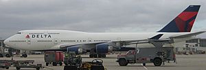 Delta Air Lines Boeing 747-451 (N665US)
