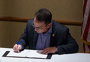 Eastern Band of Cherokee Indians Vice Chief Richie Sneed signing the agreement (cropped).jpg
