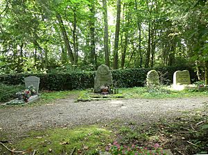 Grave-RichardBurton-VieuxCimetiereDeCeligny RomanDeckert27062021