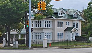 Franklin Boulevard Historic District Pontiac MI B