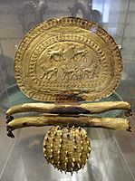 Ornamental disc-type fibula, Cerveteri, Regolini-Galassi tomb, 675-650 BC, gold, inv. 20552 - Museo Gregoriano Etrusco - Vatican Museums - DSC01184