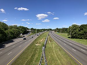 2021-06-17 16 32 47 View east along Interstate 78 and westbound U.S. Route 22 (Phillipsburg-Newark Expressway) from the overpass for East Street in Clinton Township, Hunterdon County, New Jersey