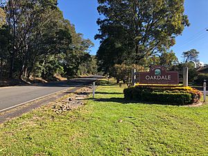 Oakdale welcome sign