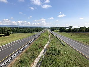 2019-07-09 10 33 05 View north along Interstate 81 from the overpass for Virginia State Route 42 (West Reservoir Road) in Woodstock, Shenandoah County, Virginia