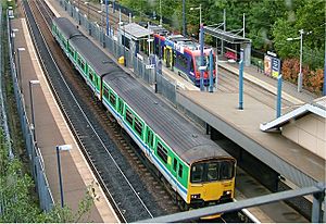 Jewellery Quarter railway station train and tram - Birmingham - 2005-10-14