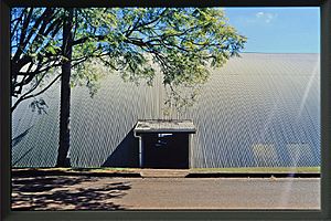 Merriland Hall (1998), side view of the igloo