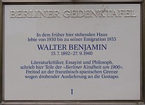 Berliner Gedenktafel Walter Benjamin Prinzregentenstraße 66 Berlin-Wilmersdorf