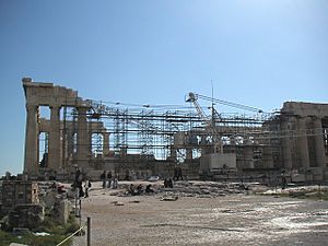 Parthenon-scaffolding