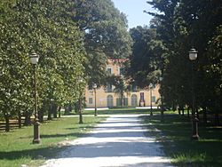 Viareggio, villa borbone 1