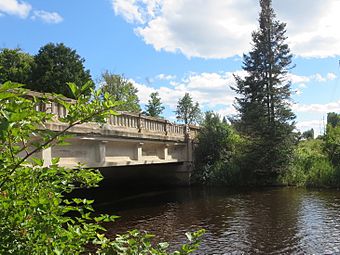 Bridge over the West Branch of the Escanaba River, Wells Township, Marquette County, Michigan.JPG