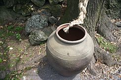 Korean pottery-Onggi-01
