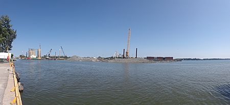 Filling in part of the mouth of the Keating Channel, 2018-07-04 -a
