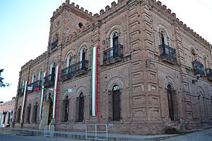 Palacio Municipal de Alamos03