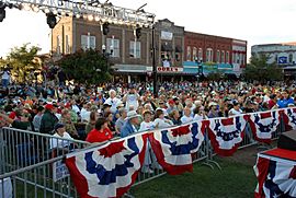Fred thompson rally lawrenceburg tennessee