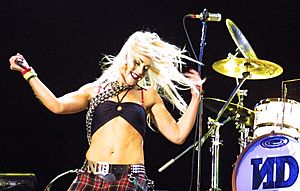 Gwen Stefani at Voodoo 2002