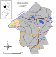 Map of Holland Township in Hunterdon County. Inset: Location of Hunterdon County highlighted in the State of New Jersey.