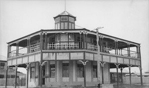 MacDonald Hamilton and Co. offices Bowen ca. 1921f