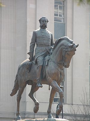 Statue of Wade Hampton (lawn of the South Carolina Statehouse)