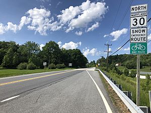 2019-05-20 15 51 43 View north along Maryland State Route 30 (Hanover Pike) just north of Maryland State Route 86 (Lineboro Road) in Manchester, Carroll County, Maryland