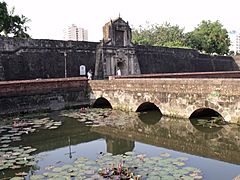 Entrance of Fort Santiago, Intramuros, Manila - panoramio