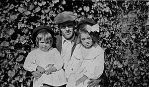 Jack London with daughters Bess (left) and Joan (right)