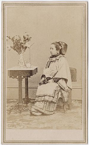 Photograph of a Chinese woman seated 2