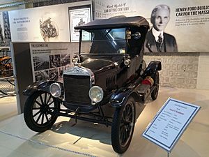 1924-1925 Ford - T Roadster, Coimbatore (1)