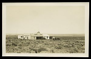 Lake-Austin-township-Murchison-region-of-Western-Australia-c-1950-WEB