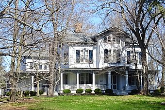Laurence Van Derveer House, Millstone River Road, NJ.jpg