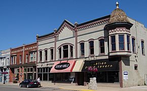 Manistee Downtown Historic District., River Street
