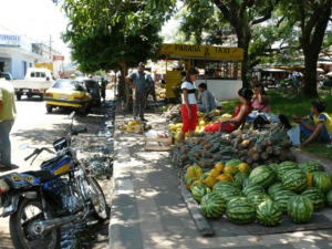 Mercado de Paraguari frutas