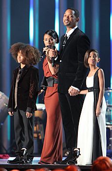 Nobel Peace Price Concert 2009 Will Smith and Jada Pinkett Smith with children2