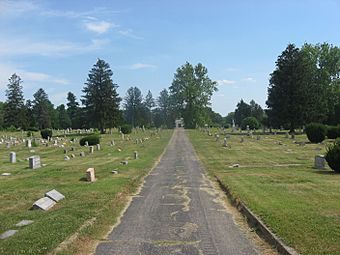 Union Baptist Cemetery in Cincinnati.jpg