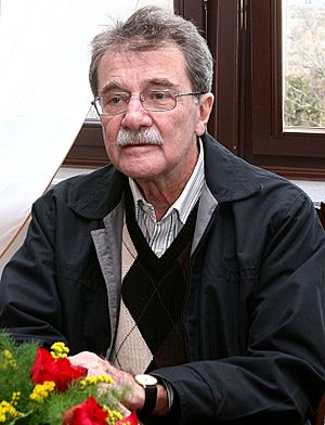 Teodoro Petkoff Senate of Poland.jpg