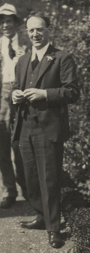 Walter de la Mare in 1924 (photo by Lady Ottoline Morrell)