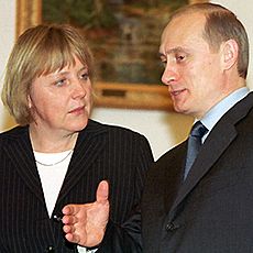 Angela Merkel and Vladimir Putin in Moscow 2002