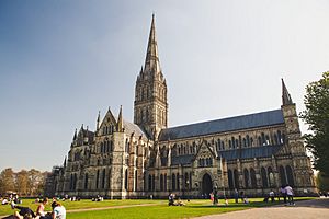 Salisbury Cathedral exterior 2.jpg