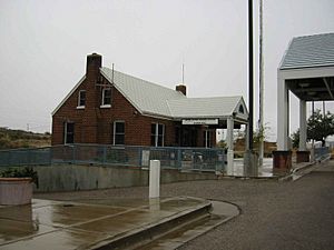 Sasabe old border station - panoramio.jpg