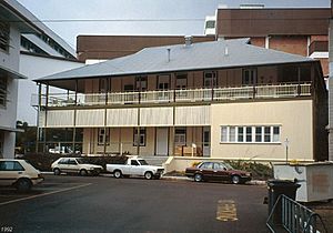 James Cook University Department of Public Health and Tropical Medicine Building, 1992.jpg