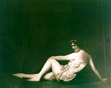 Isadora Duncan studies 4