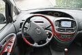 Toyota Previa (2nd generation) Cockpit (1)