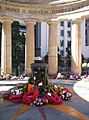 Wreaths-around-the-Eternal-Flame-Anzac-Day-2006