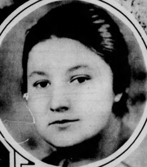 Vera Menchik 1927 newspaper photo (cropped).png
