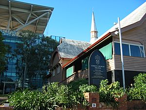 Christ Church, Milton, with Suncorp Stadium in the background, 2005