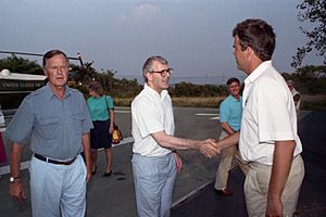 Jeb Bush greets John Major
