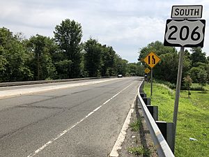 2018-07-27 11 20 09 View south along U.S. Route 206 just south of Sussex County Route 519 (Newton Avenue) in Branchville, Sussex County, New Jersey