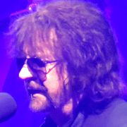 Jeff Lynne April 2016 (cropped)