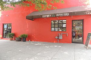 Martha’s Outfitters, 2014