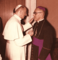 Óscar Arnulfo Romero with Pope Paul VI (2) cropped